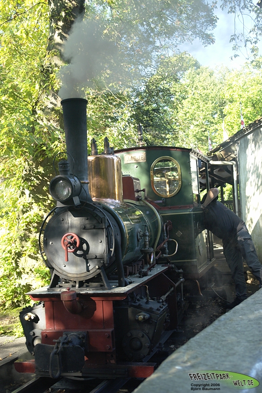 Trains graphics