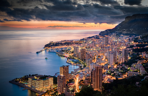 Monte carlo movies and series