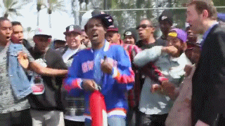 Upvotes reaction gifs