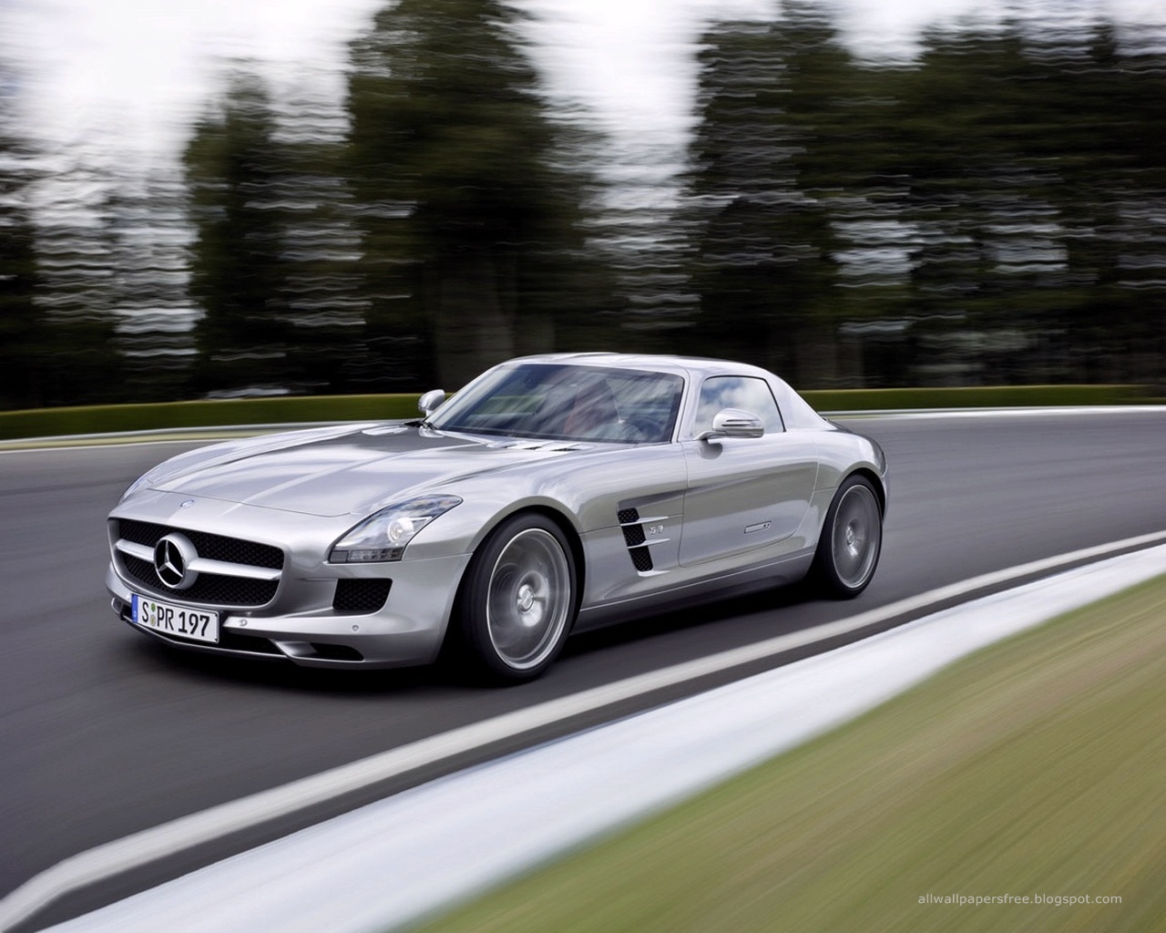 Mercedes benz wallpapers