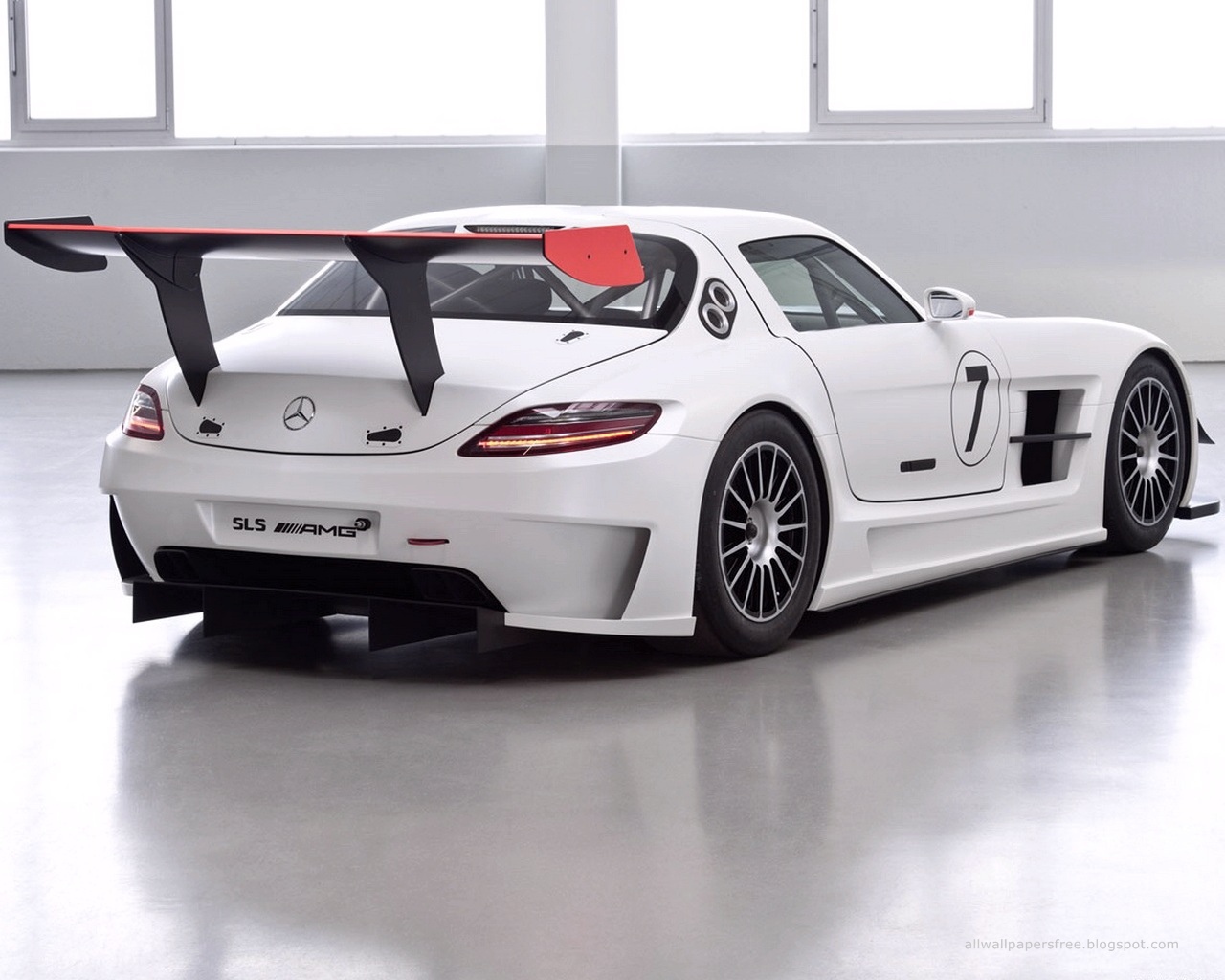 Mercedes benz wallpapers