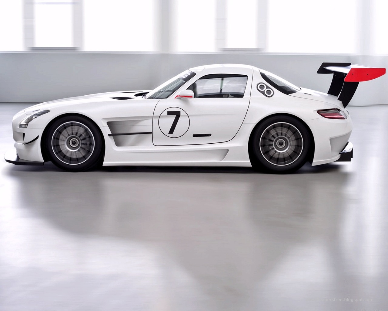 Mercedes benz wallpapers