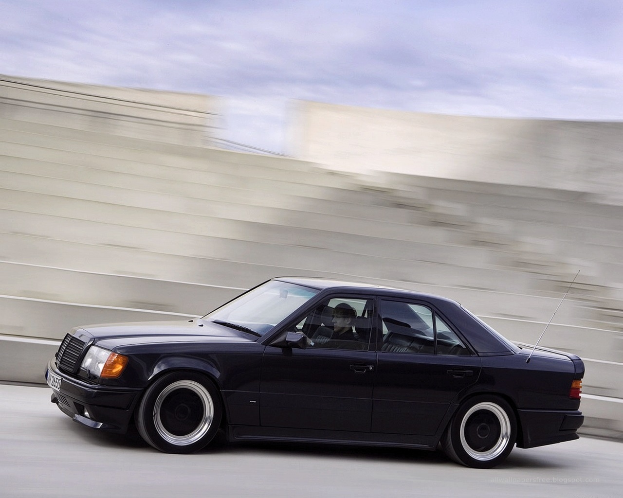 Mercedes benz wallpapers