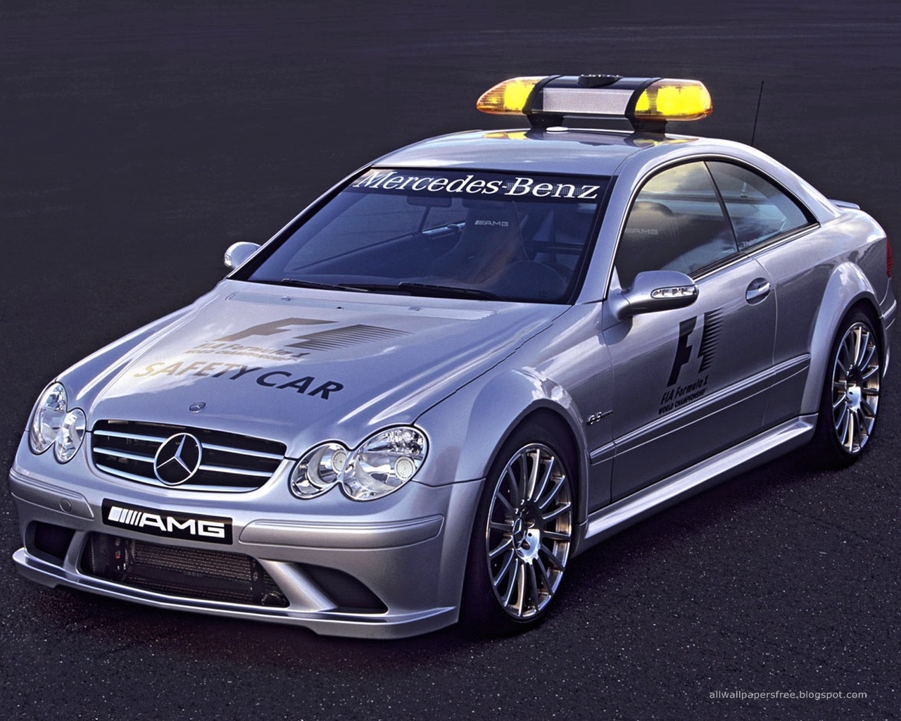 Mercedes benz wallpapers