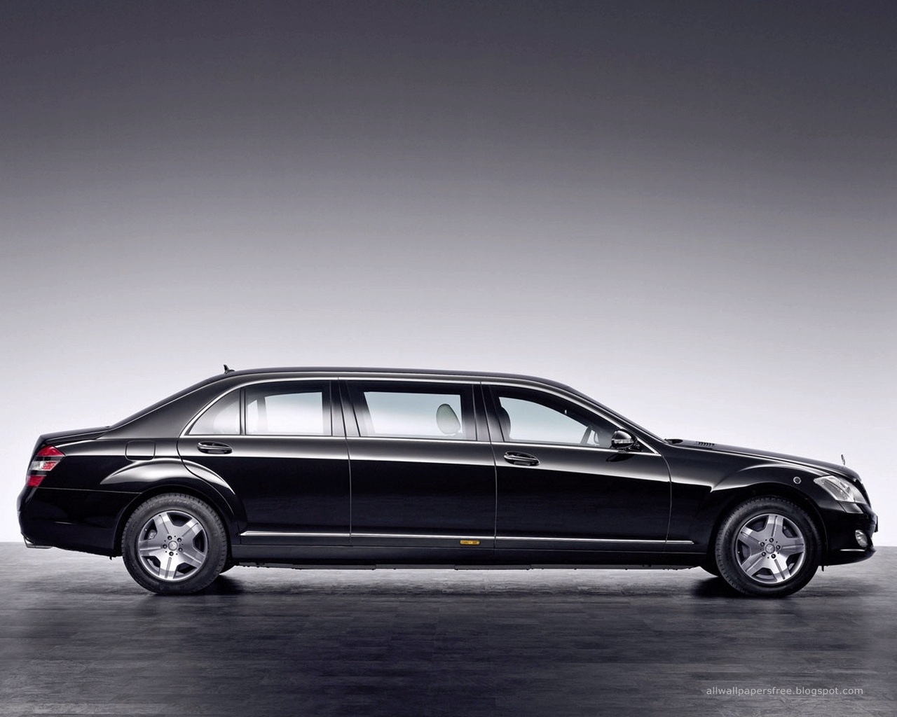Mercedes benz wallpapers