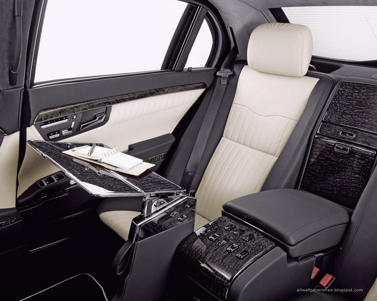 Mercedes benz wallpapers