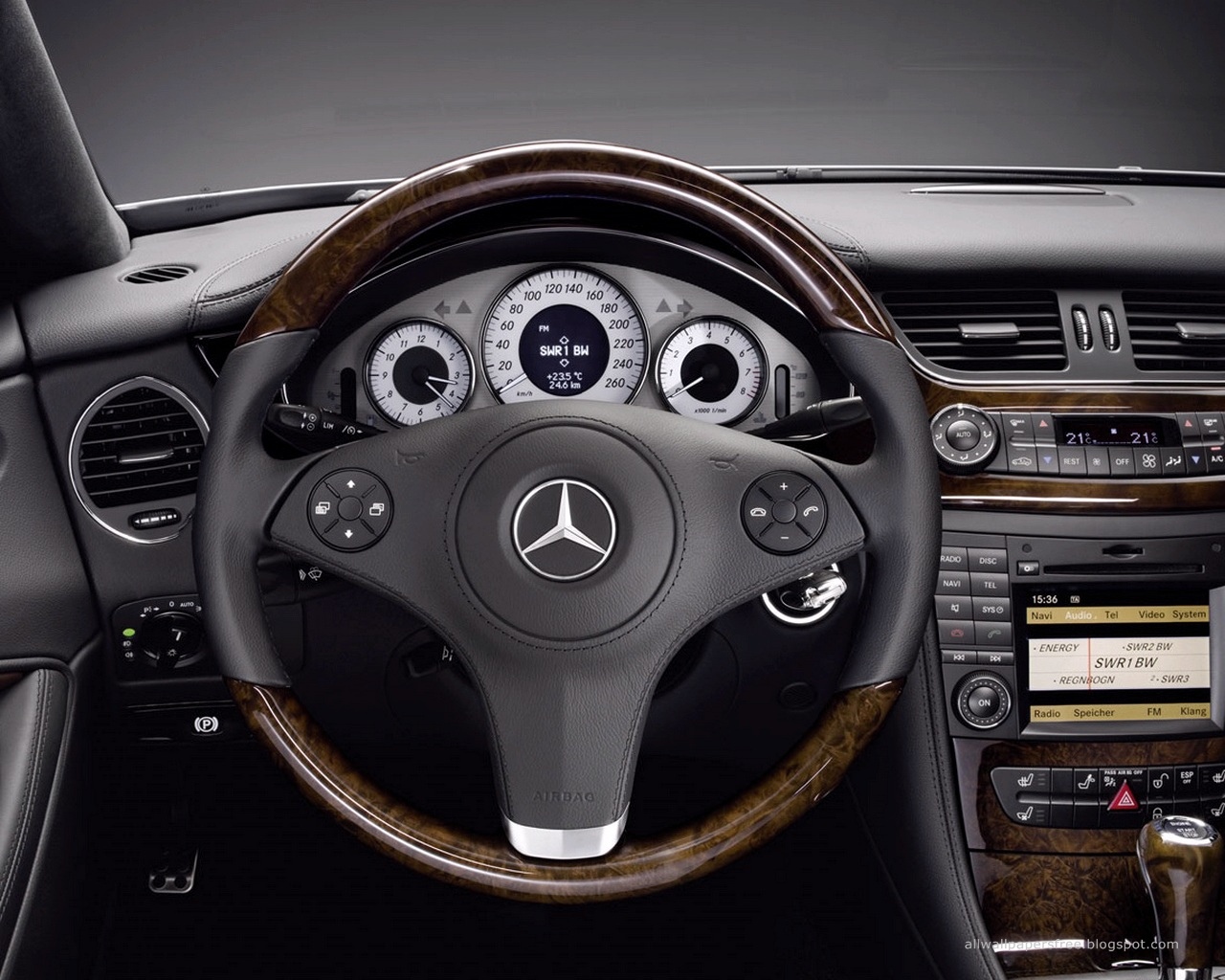 Mercedes benz wallpapers