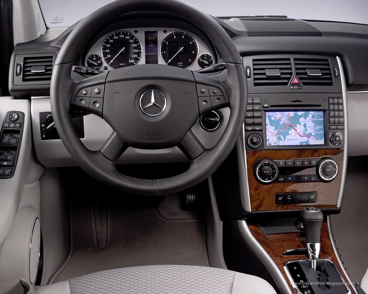 Mercedes benz wallpapers