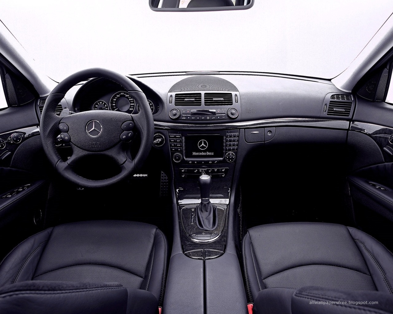 Mercedes benz wallpapers