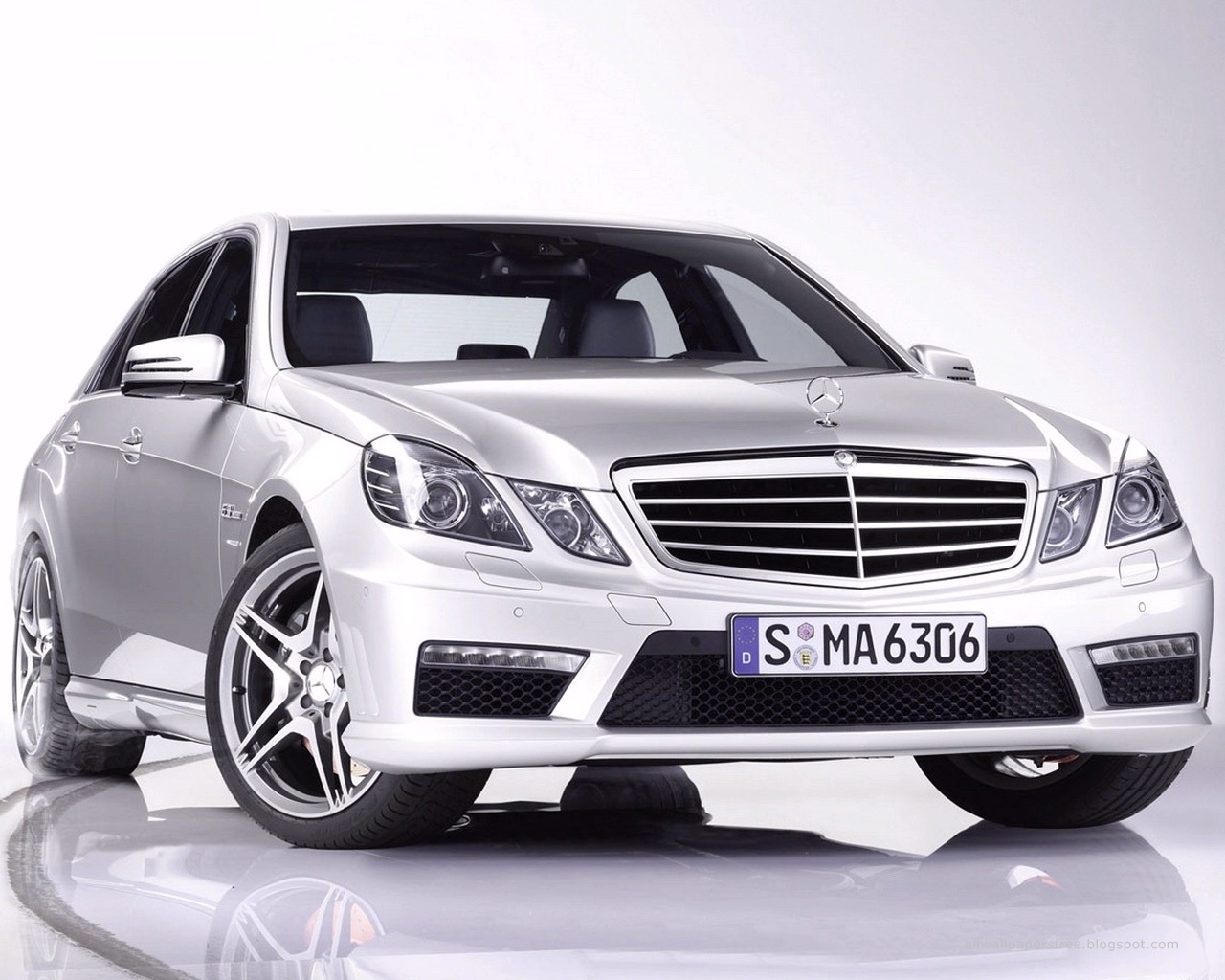 Mercedes benz wallpapers