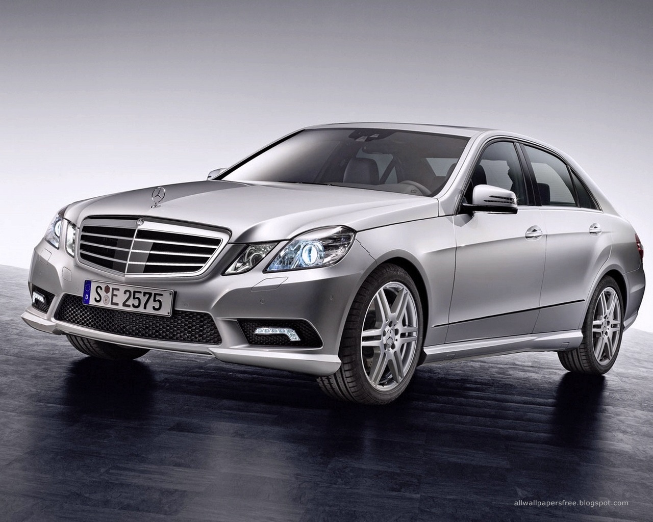 Mercedes benz wallpapers