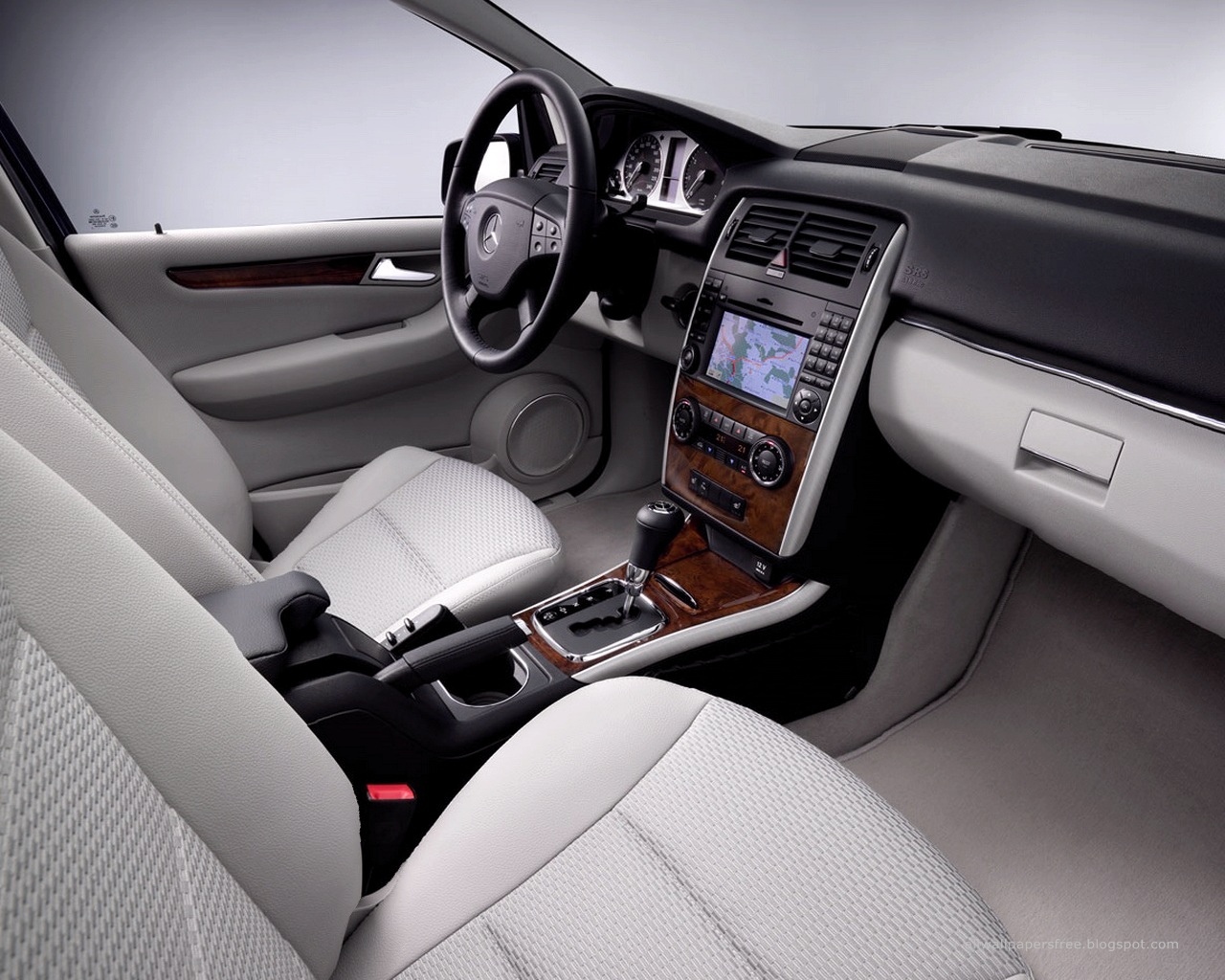 Mercedes benz wallpapers