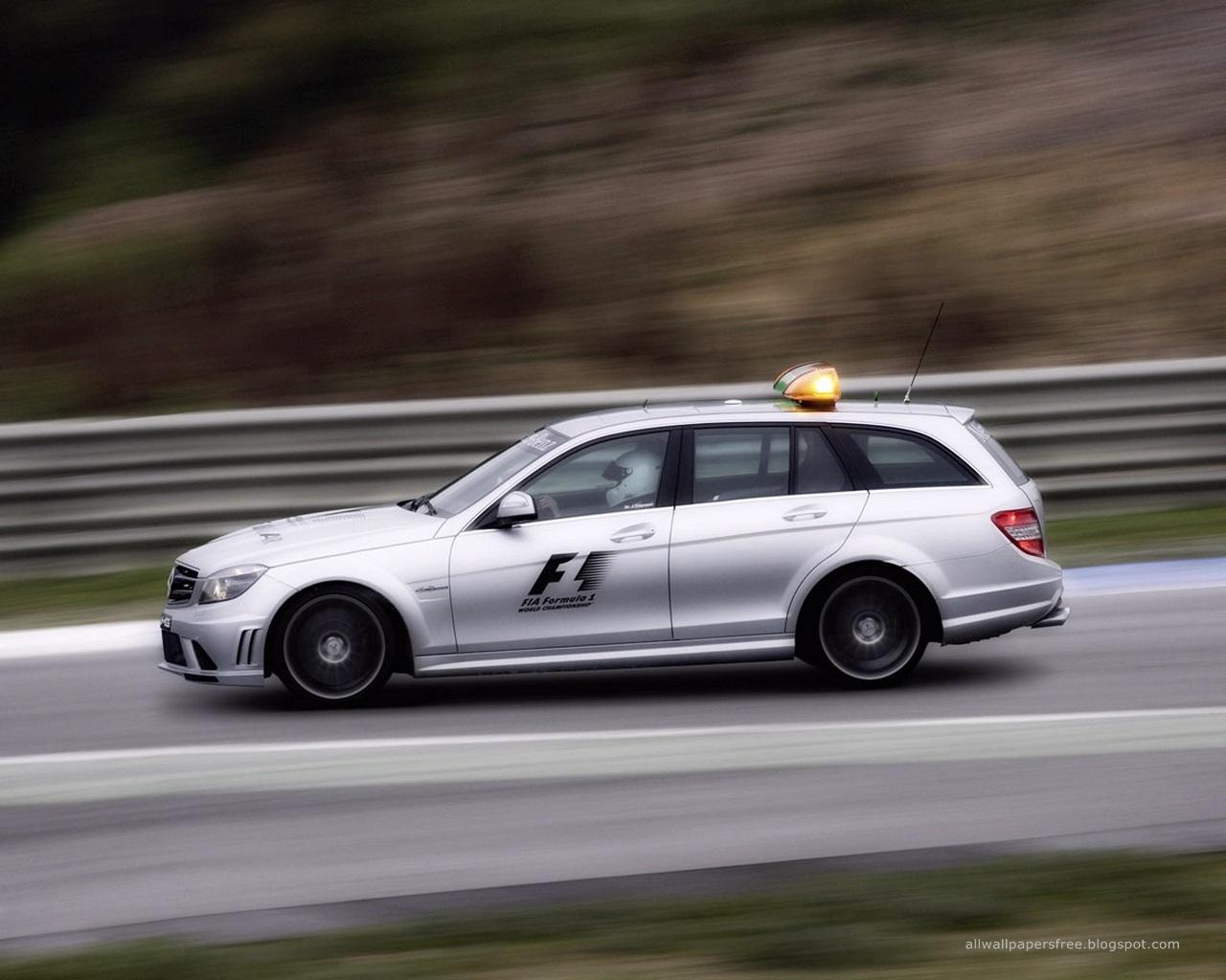 Mercedes benz wallpapers
