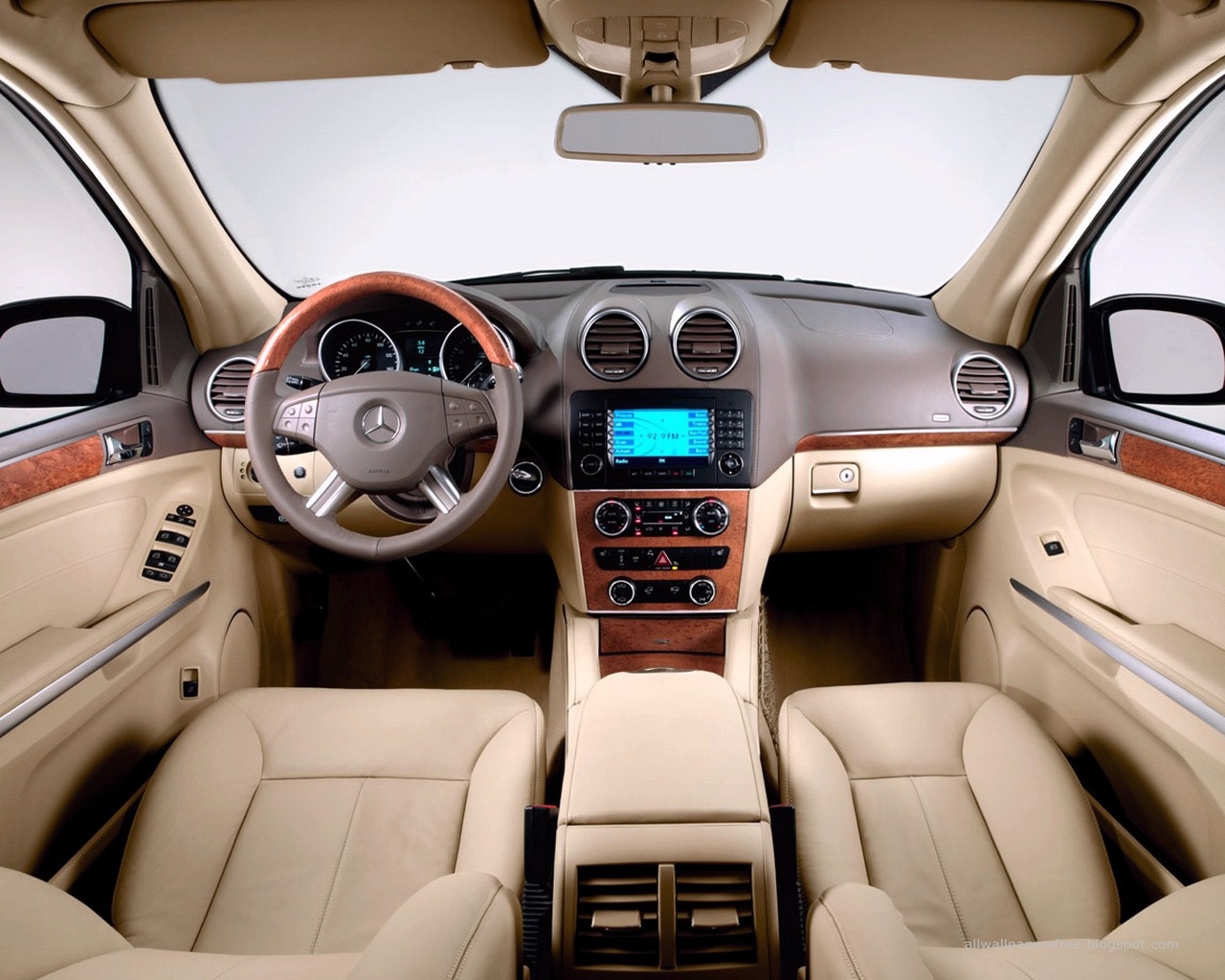 Mercedes benz wallpapers