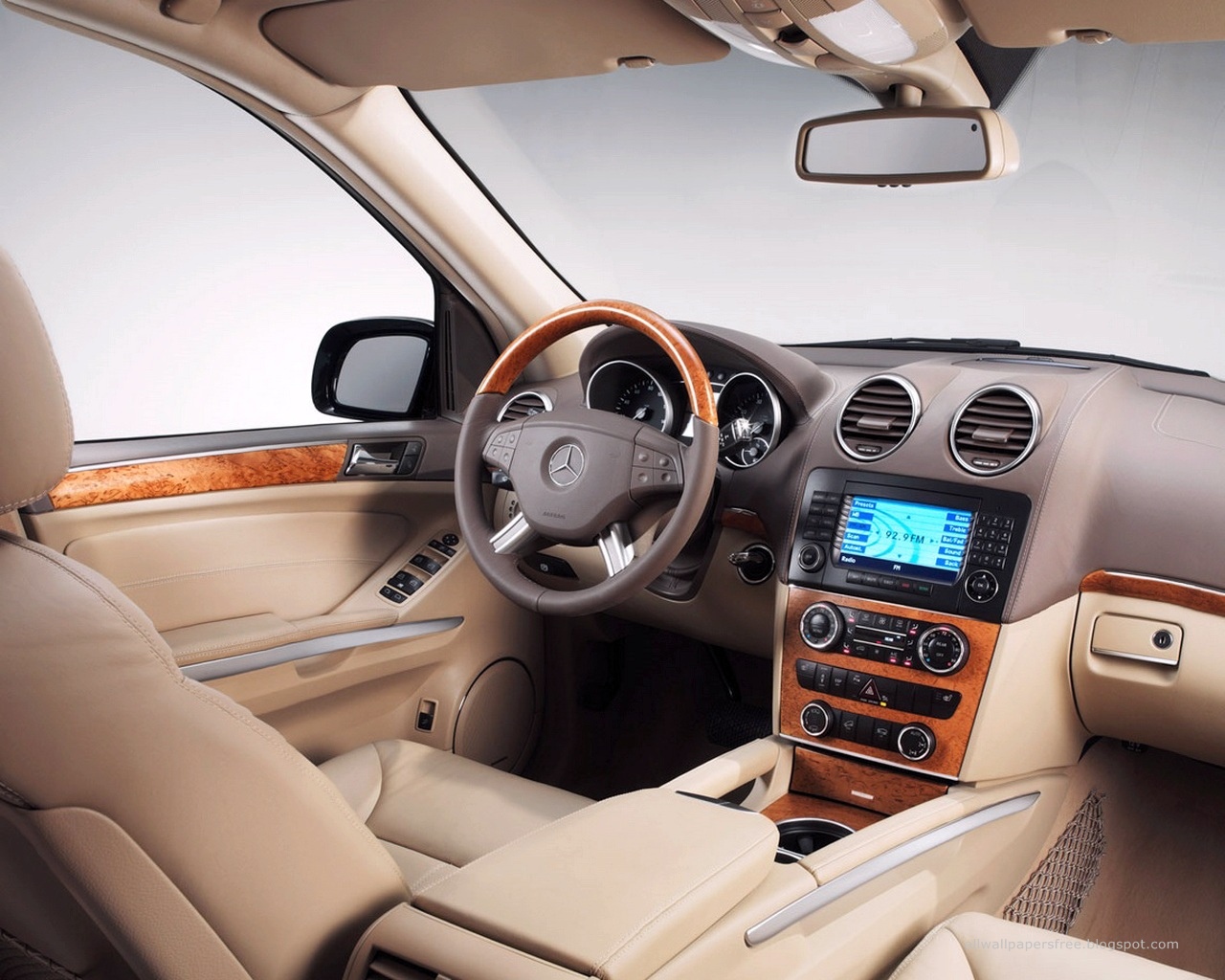 Mercedes benz wallpapers