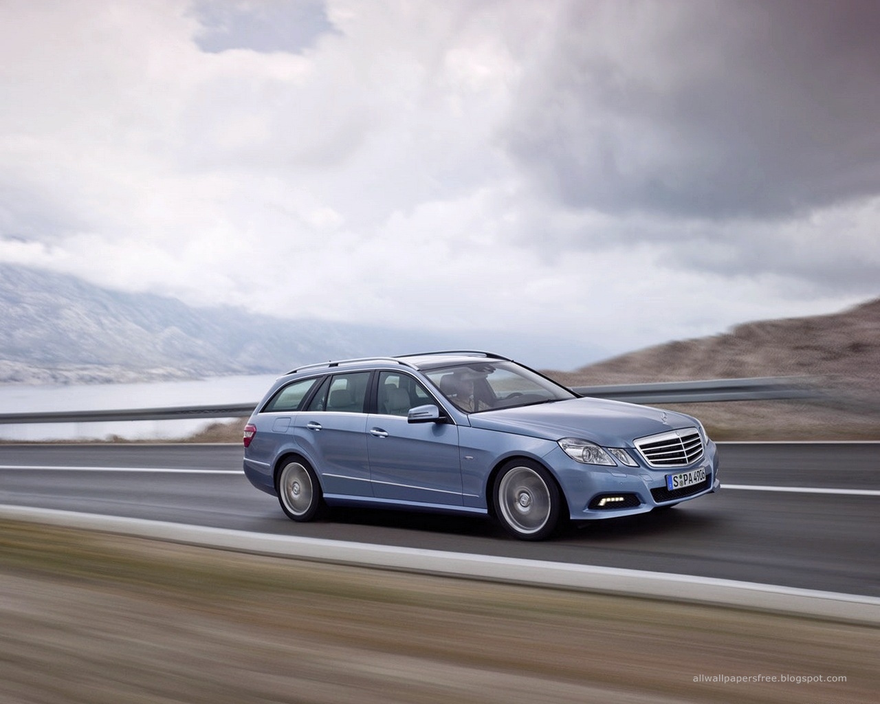Mercedes benz wallpapers