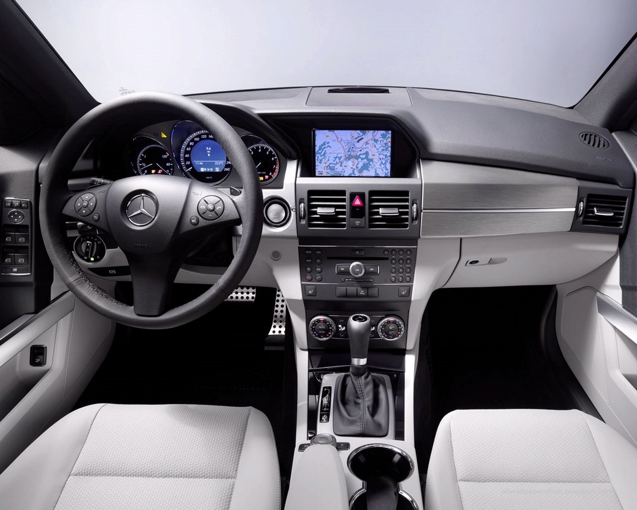 Mercedes benz wallpapers