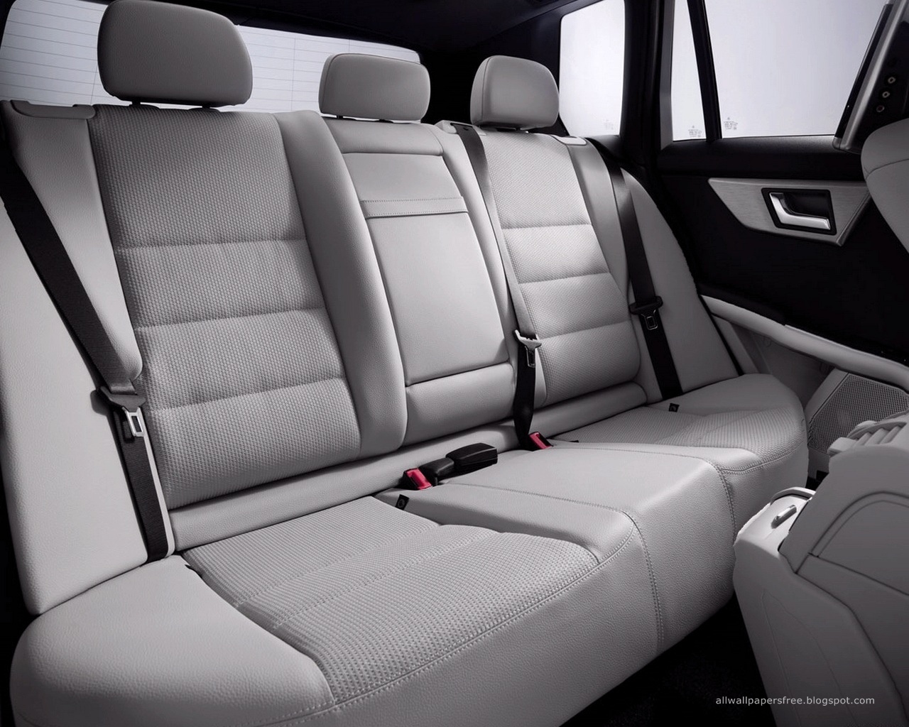 Mercedes benz wallpapers