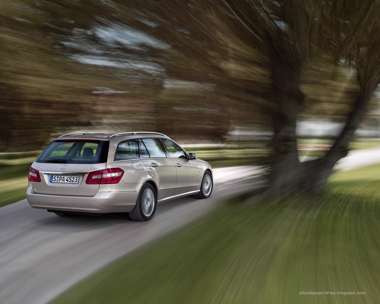 Mercedes benz wallpapers