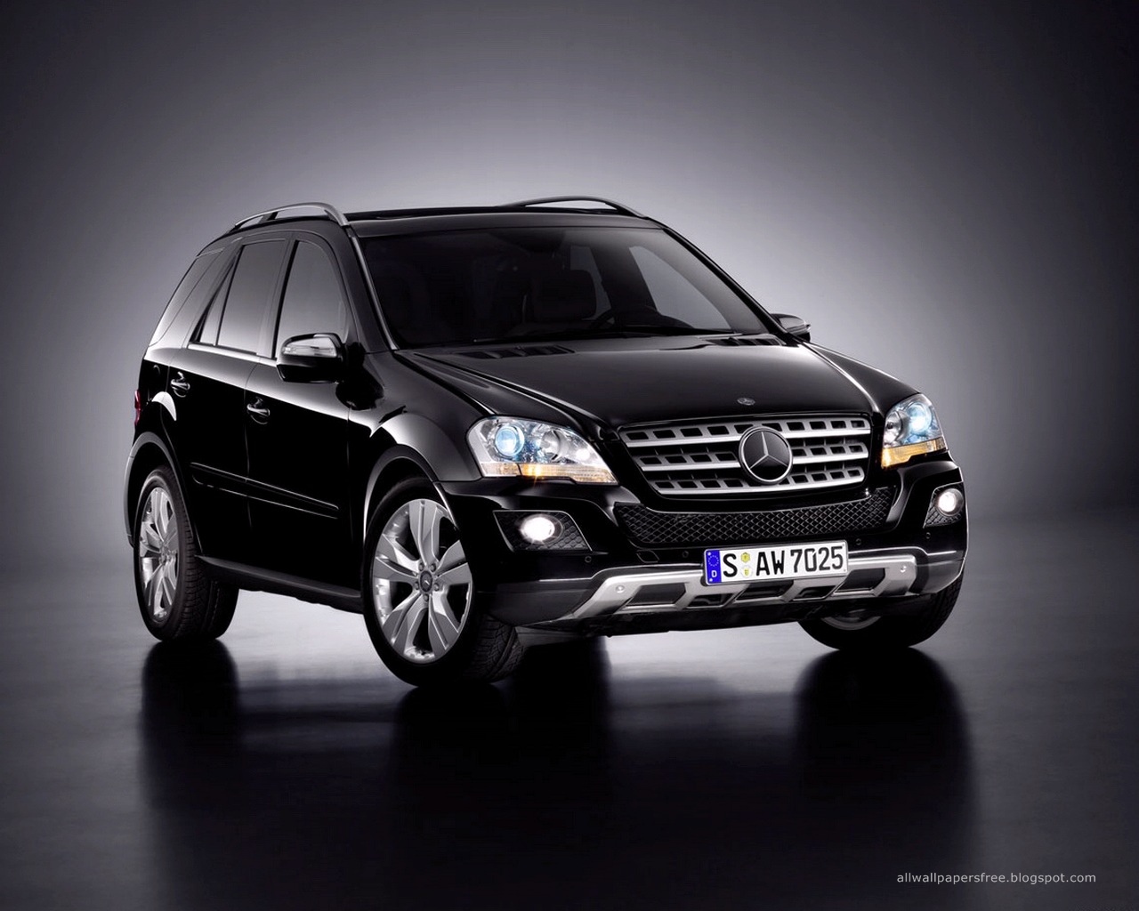 Mercedes benz wallpapers