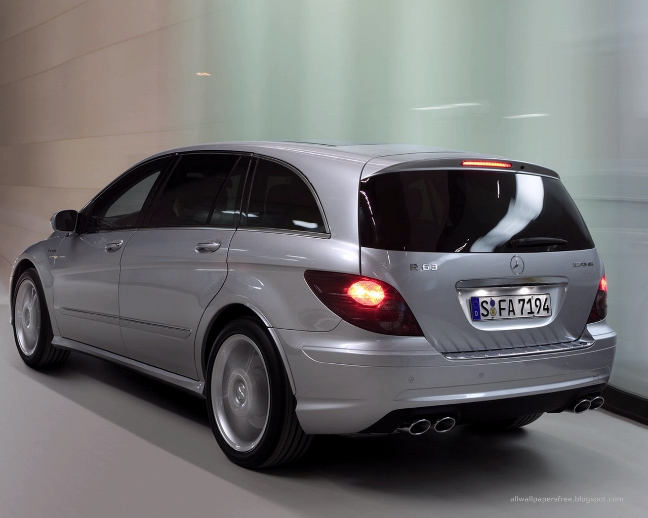 Mercedes benz wallpapers