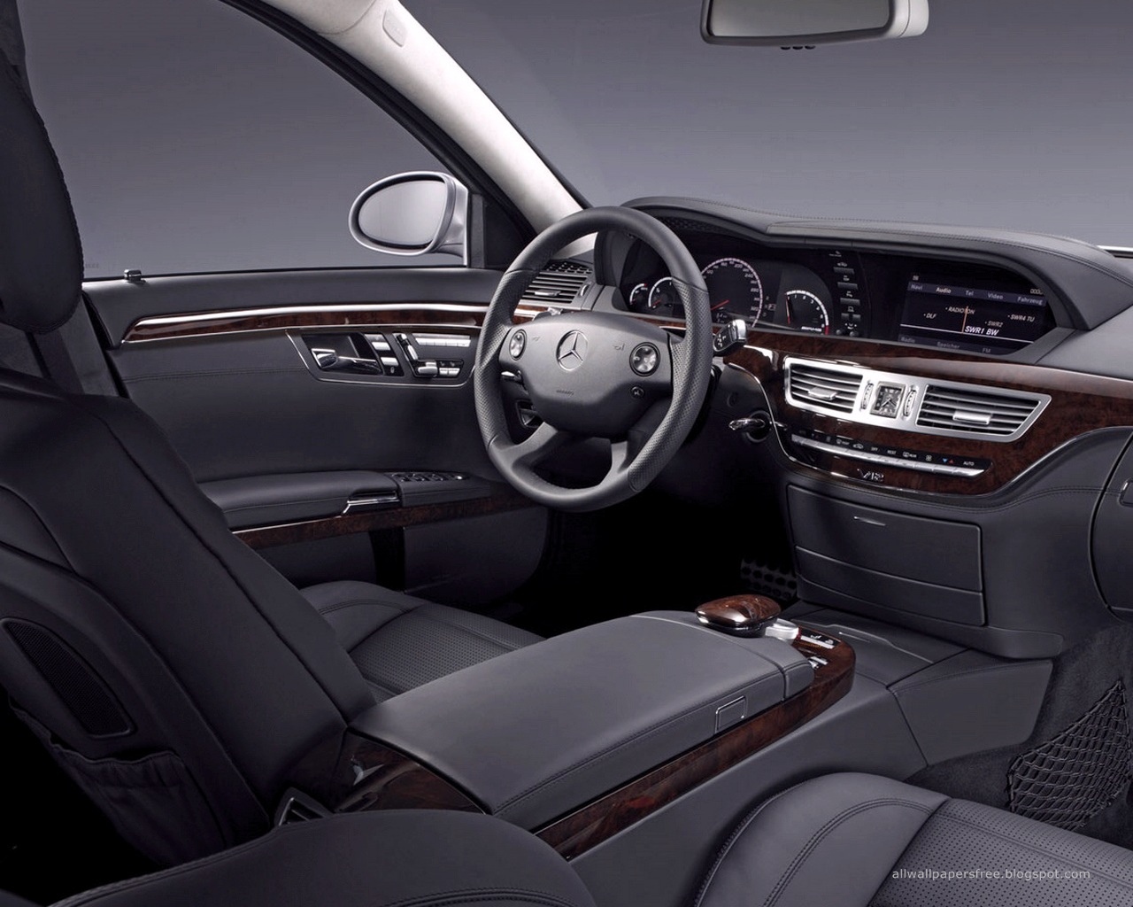 Mercedes benz wallpapers