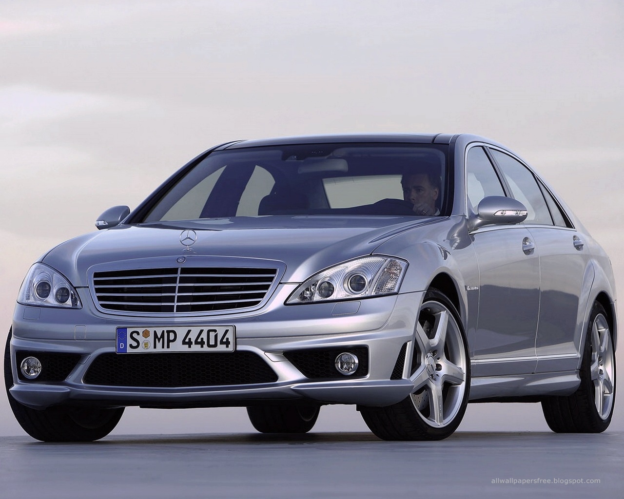 Mercedes benz wallpapers