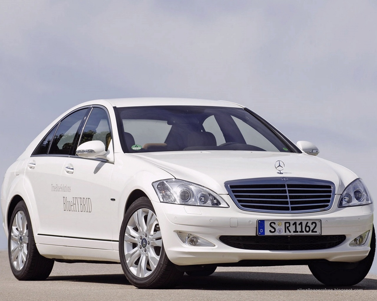 Mercedes benz wallpapers