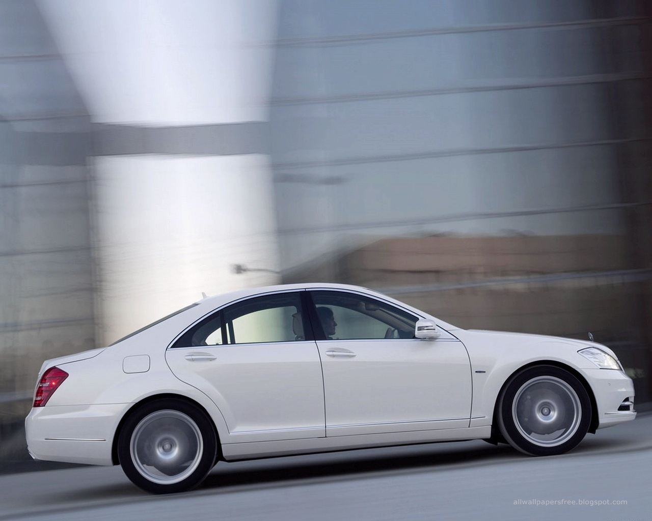 Mercedes benz wallpapers