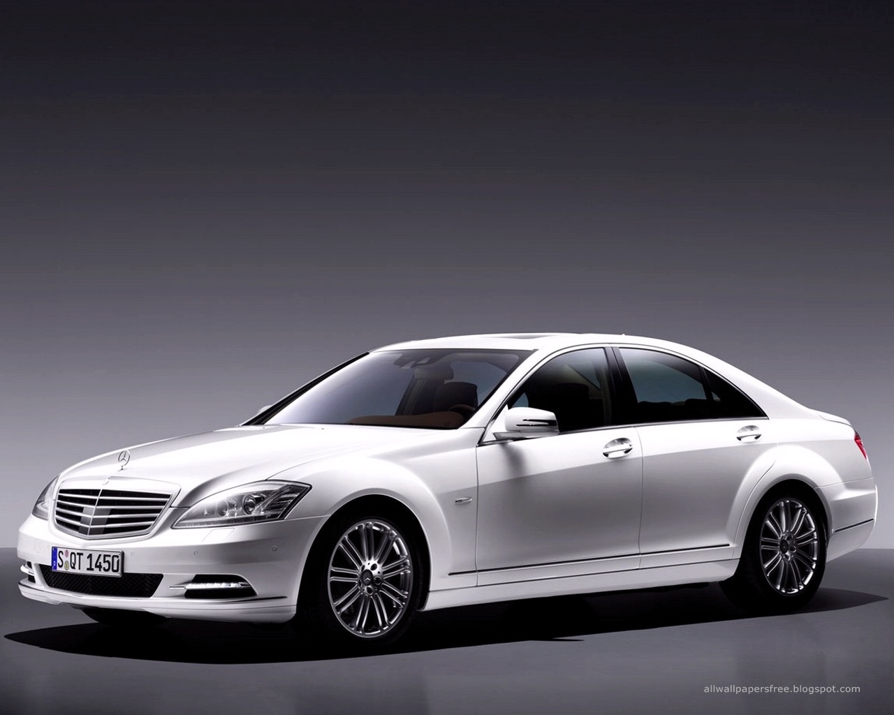 Mercedes benz wallpapers