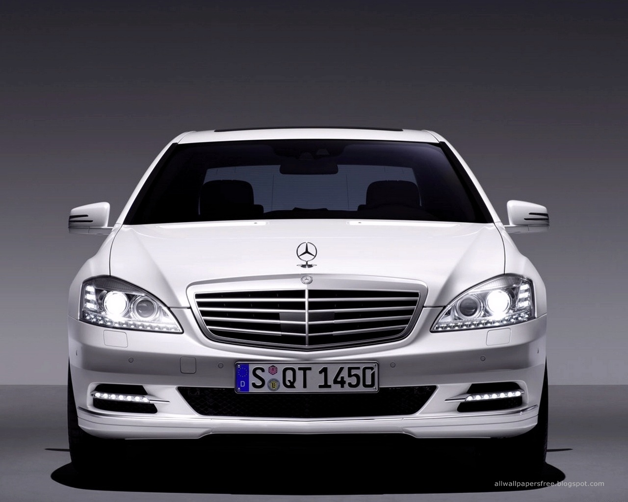 Mercedes benz wallpapers