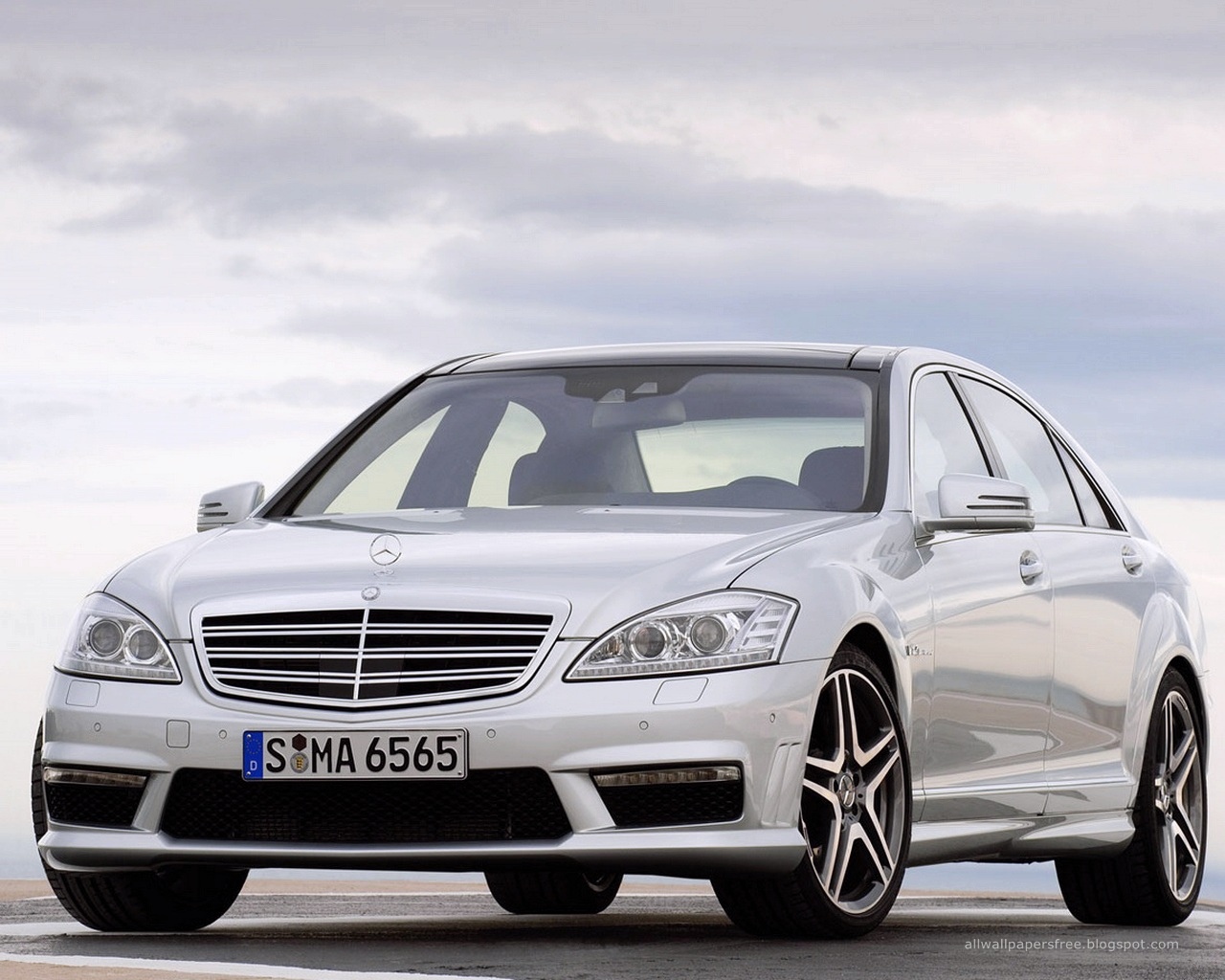 Mercedes benz wallpapers