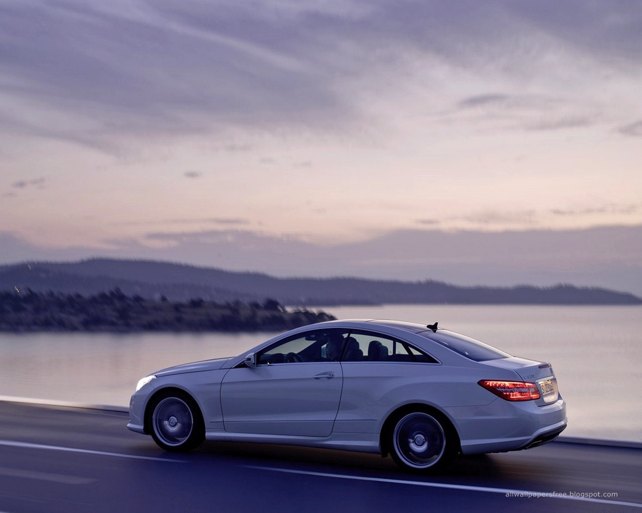 Mercedes benz wallpapers