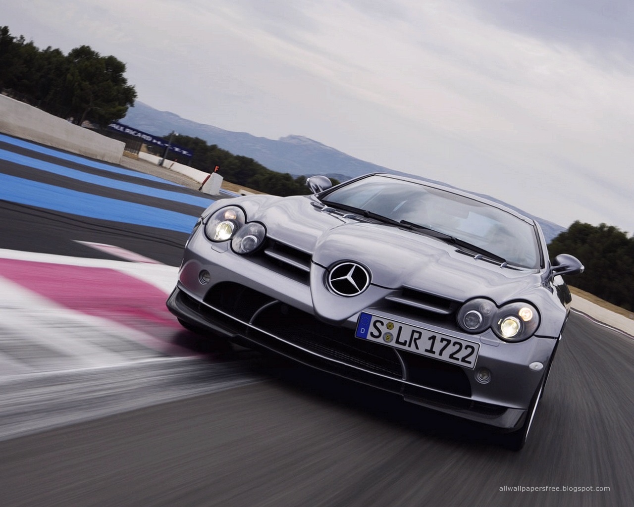 Mercedes benz wallpapers
