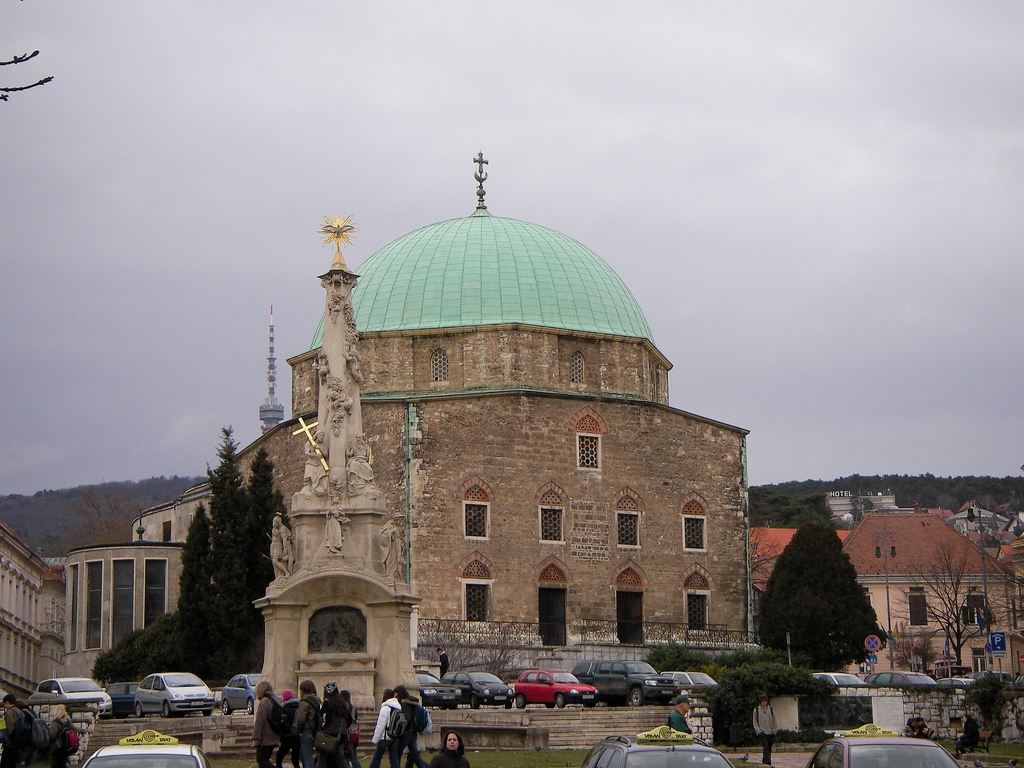 Islamic building