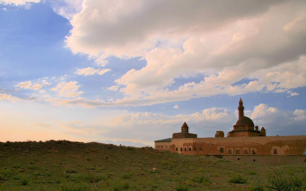 Islamic building