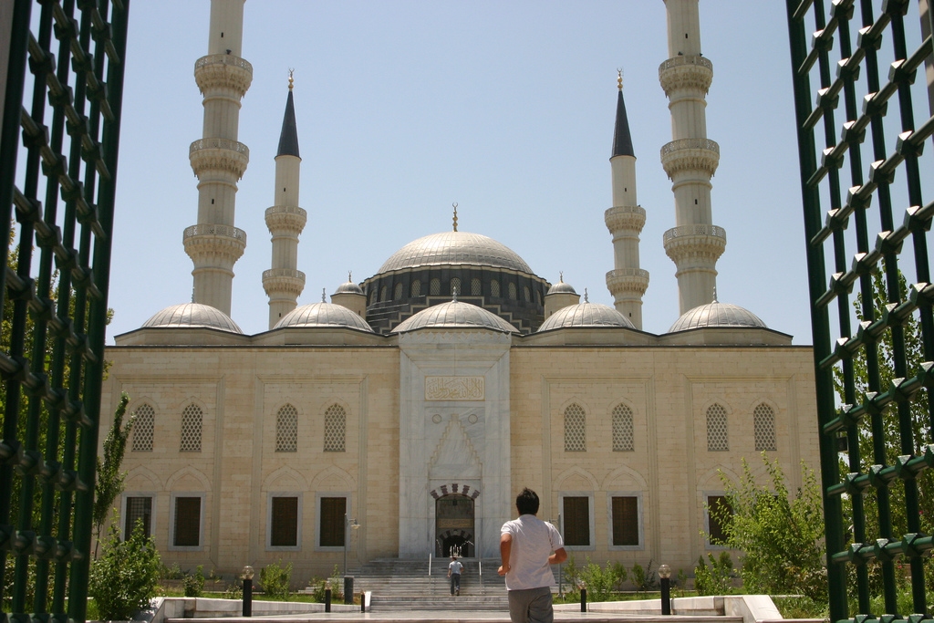 Islamic building